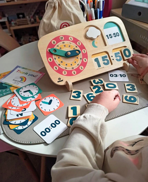 Horloge d'apprentissage Montessori en bois