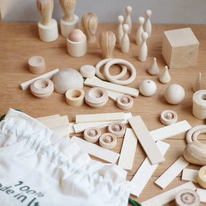 Montessori loose parts - surprise sack with 2 kg wooden building blocks